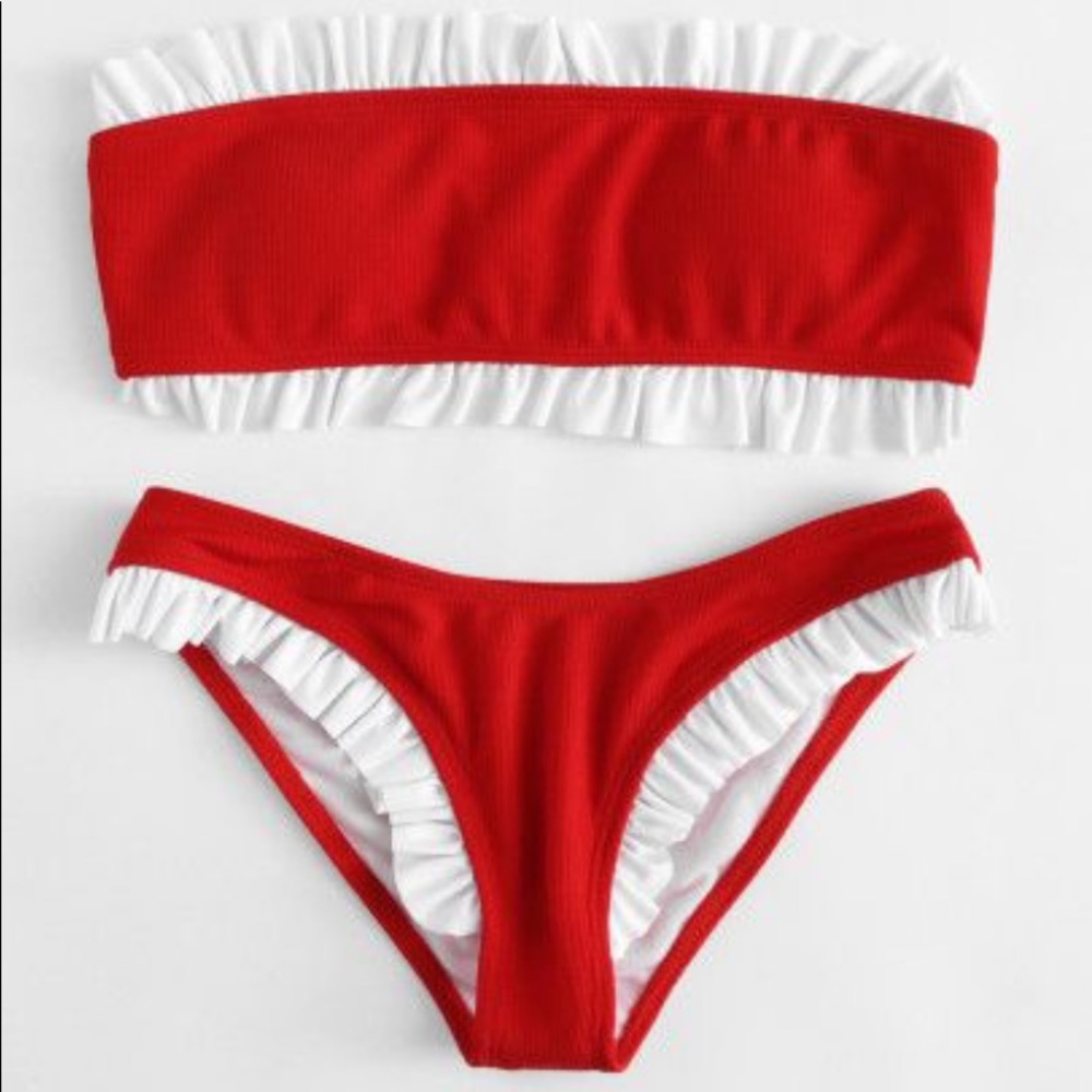 Red bikini set